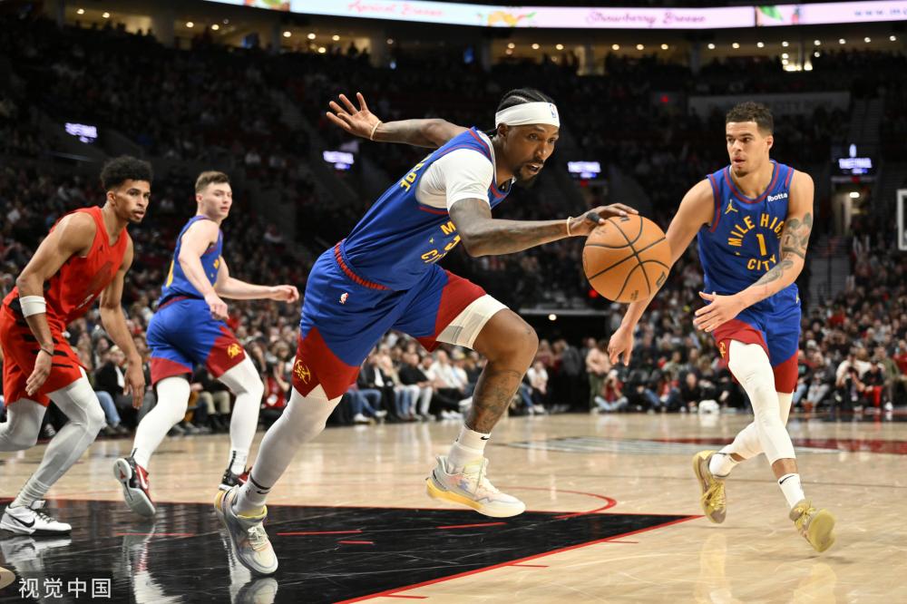 英超赛场上 英超赛场上