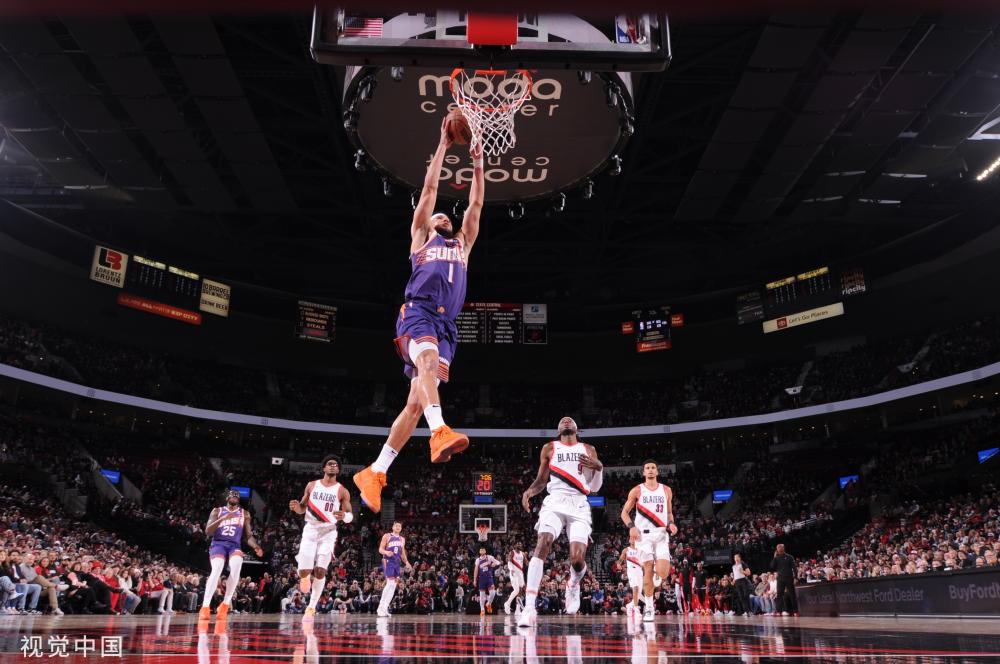 何超越前辈 何超越前辈