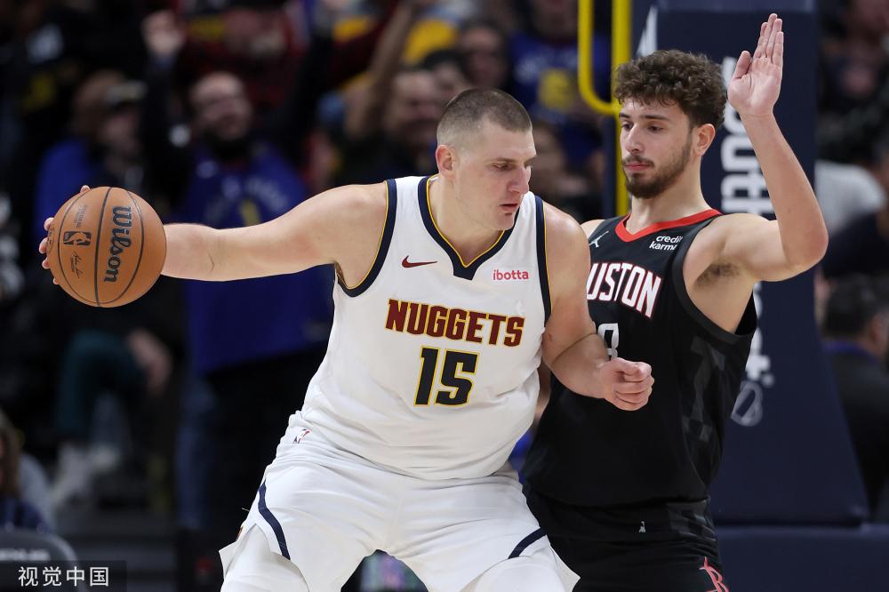 他就利用出 他就利用出